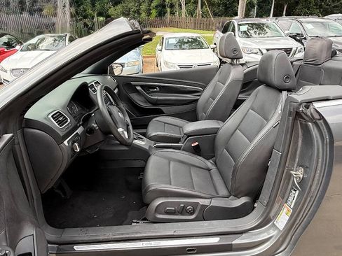 Used 2012 Volkswagen Eos Komfort FWD image 30