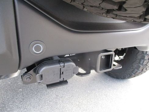 New 2025 Ford Bronco Raptor image 7