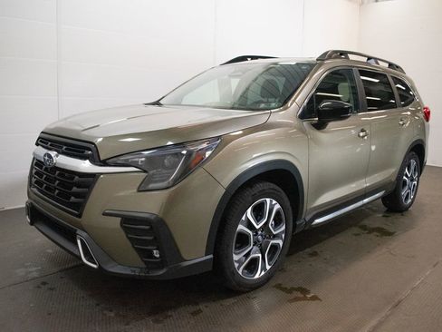 Used 2024 Subaru Ascent Touring AWD/4WD image 8