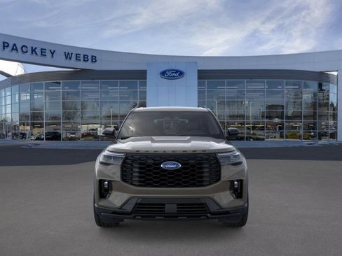 New 2026 Ford Explorer ST-Line w/ ST-Line Street Pack AWD/4WD image 8
