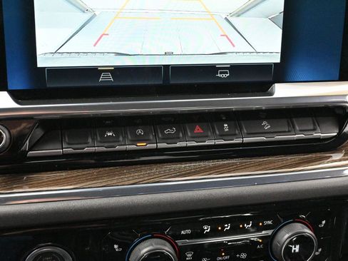 Used 2023 Chevrolet Silverado 1500 LT Trail Boss w/ Protection Package image 21