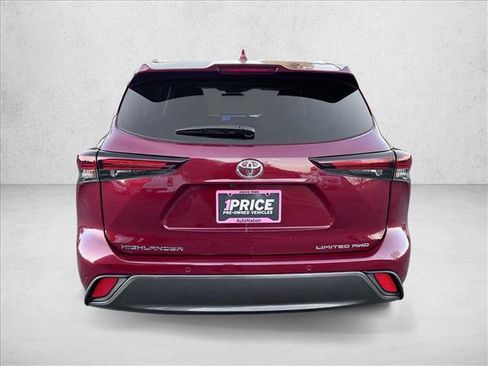 Certified 2025 Toyota Highlander Limited image 6
