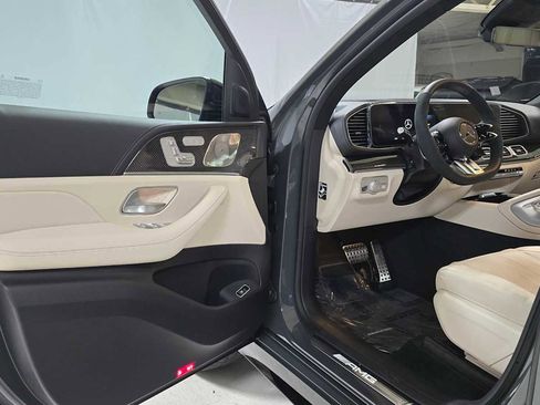 New 2026 Mercedes-Benz GLE 63 AMG S image 19