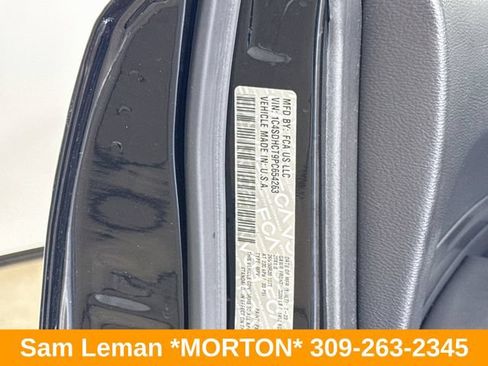 Used 2023 Dodge Durango R/T RWD image 34