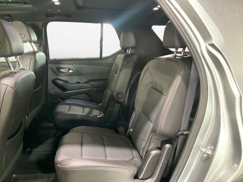 Used 2023 Chevrolet Traverse RS AWD/4WD image 13
