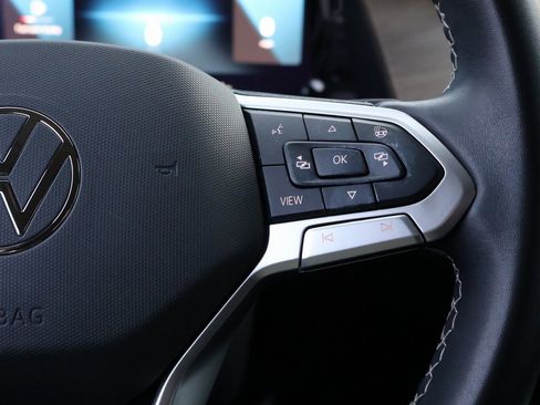 Used 2024 Volkswagen Atlas SE image 33