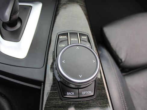 Used 2019 BMW 440i xDrive Convertible w/ M Sport Package image 18