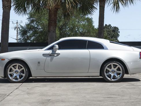 Used 2015 Rolls-Royce Wraith 2dr Coupe image 3