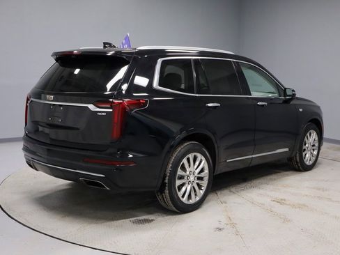 Used 2023 Cadillac XT6 Premium Luxury w/ Technology Package image 11