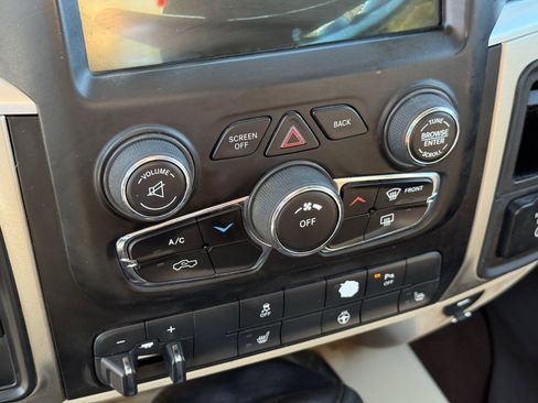 Used 2015 RAM 3500 Lone Star image 22