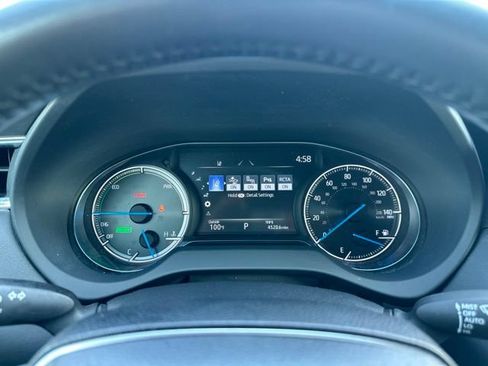 Used 2022 Toyota Venza Limited w/ Advanced Technology Package AWD/4WD image 26