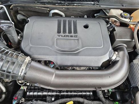 Used 2023 GMC Acadia SLE AWD/4WD image 24