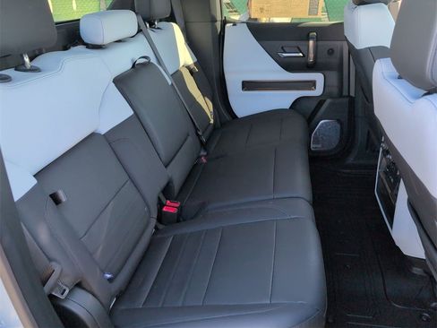 Certified 2024 GMC Hummer EV 2X image 21