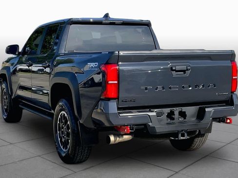 Used 2024 Toyota Tacoma TRD Off-Road AWD/4WD image 12