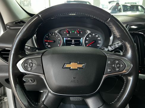 Used 2018 Chevrolet Traverse LT FWD image 12
