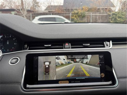 Used 2021 Land Rover Range Rover Evoque SE image 17