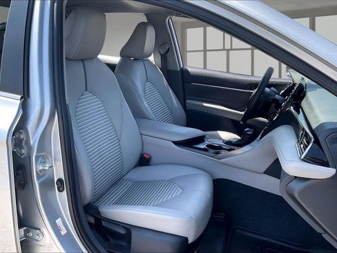 Used 2023 Toyota Camry SE FWD image 28
