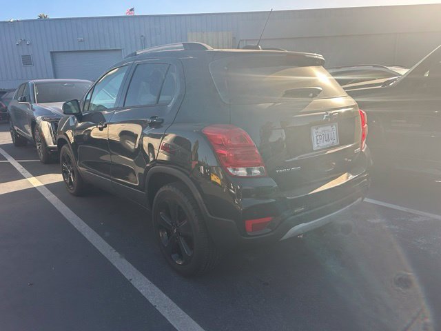 Used 2018 Chevrolet Trax Premier w/ Midnight Edition AWD/4WD image 4