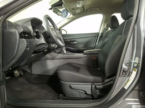 Used 2025 Nissan Sentra SV FWD image 15