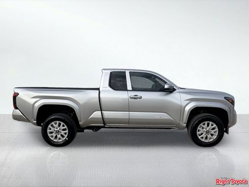 New 2026 Toyota Tacoma SR5 RWD image 8