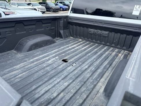 Used 2025 GMC Sierra 2500 AT4 AWD/4WD image 6