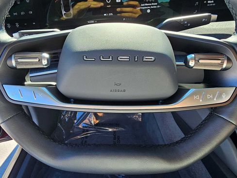 Used 2025 Lucid Air Touring AWD/4WD image 22
