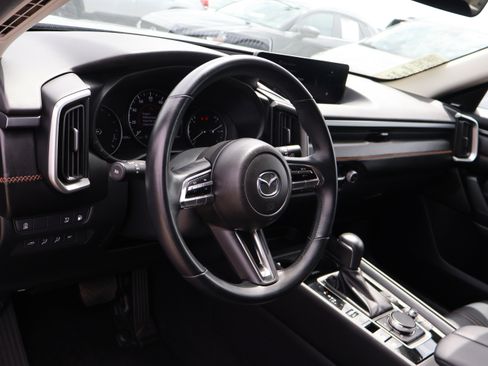 Used 2025 MAZDA CX-50 AWD 2.5 Hybrid w/ Premium Pkg image 18