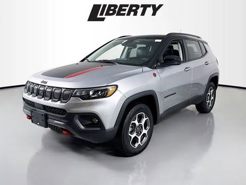 Used 2022 Jeep Compass Trailhawk w/ Sun and Sound Group image 3