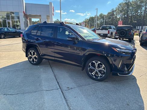 New 2025 Toyota RAV4 XSE image 9