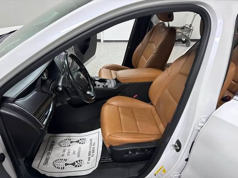 Used 2019 Cadillac XT4 Premium Luxury FWD image 11