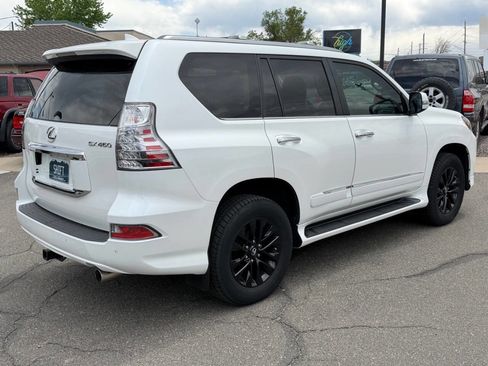 Used 2018 Lexus GX 460 Premium w/ Premium Package AWD/4WD image 21