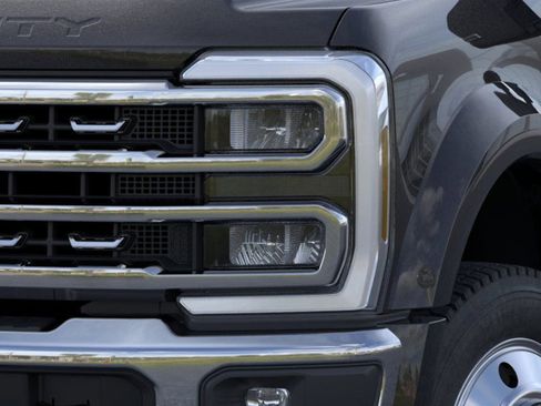 New 2026 Ford F450 XLT w/ XLT Premium Package AWD/4WD image 18