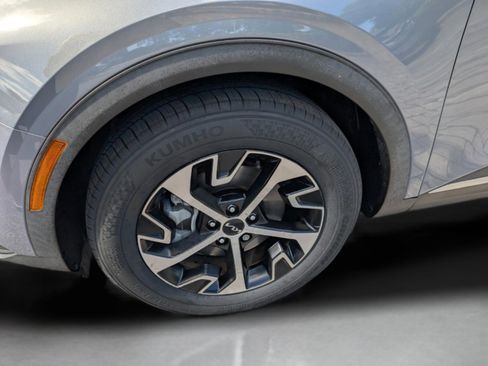 Used 2023 Kia Sportage EX FWD image 28