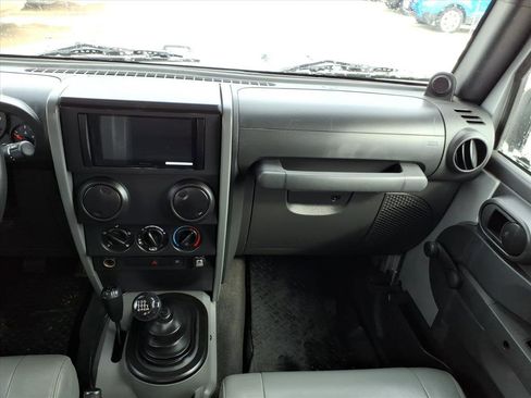 Used 2008 Jeep Wrangler X image 11