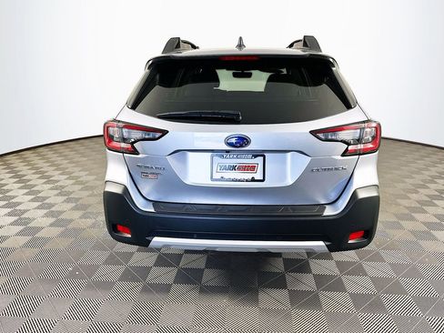 Certified 2025 Subaru Outback Limited AWD/4WD image 9