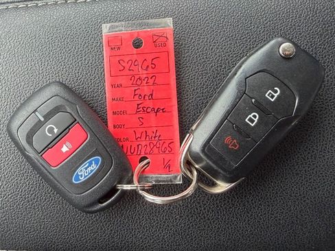 Used 2022 Ford Escape S AWD/4WD image 33