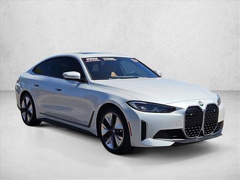 Used 2023 BMW i4 eDrive40 w/ Premium Package RWD image 3