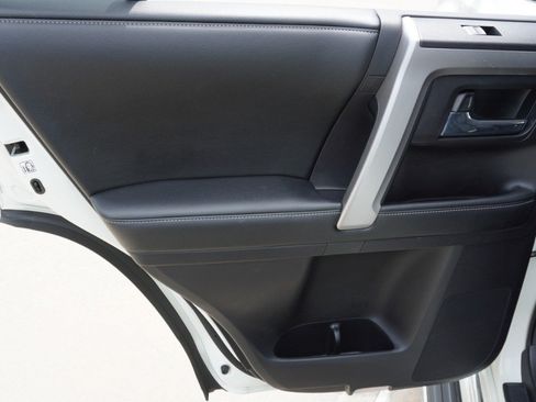 Used 2015 Toyota 4Runner Limited RWD image 34