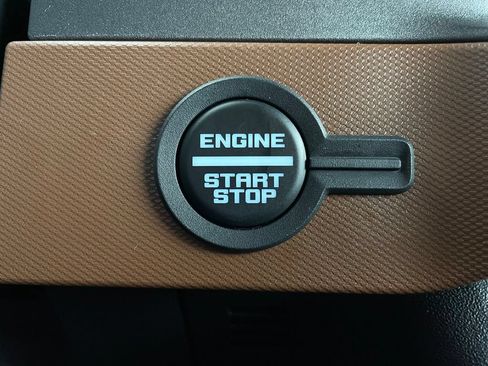 Used 2024 Ford Bronco Outer Banks AWD/4WD image 21