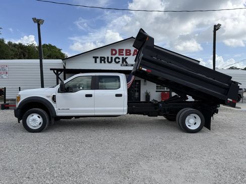 Used 2017 Ford F550 4x4 Crew Cab Super Duty image 4