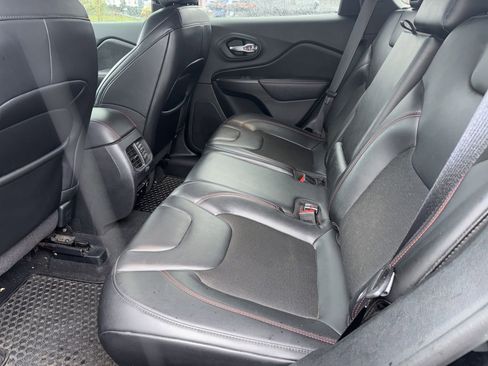 Used 2020 Jeep Cherokee Trailhawk w/ Comfort/Convenience Group image 19