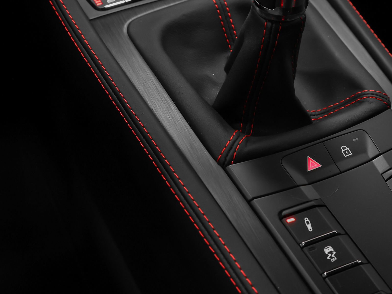 Certified 2025 Porsche 718 Cayman GTS RWD image 43
