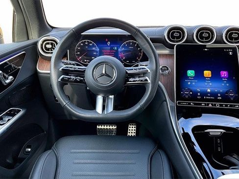 Certified 2025 Mercedes-Benz GLC 300 4MATIC image 11