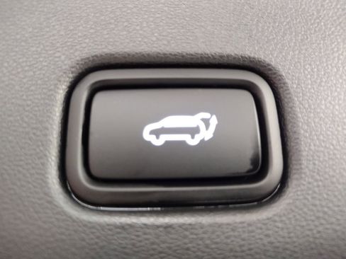 Certified 2025 Hyundai Tucson Limited AWD/4WD image 21