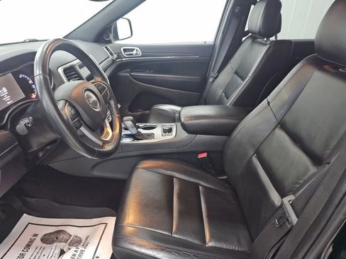 Used 2018 Jeep Grand Cherokee Limited image 22