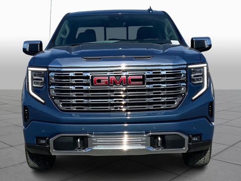 Used 2025 GMC Sierra 1500 Denali w/ Technology Package image 3