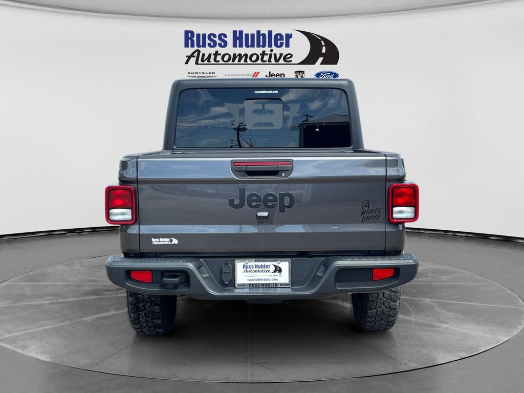 Used 2021 Jeep Gladiator Sport AWD/4WD image 4