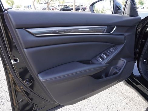 Used 2021 Honda Accord Sport image 14