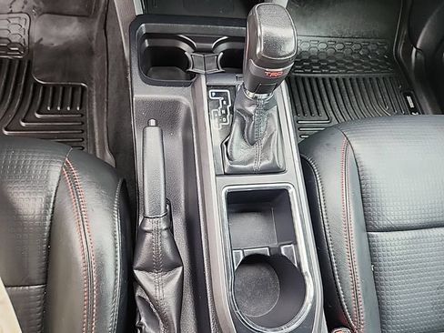 Used 2018 Toyota Tacoma TRD Pro AWD/4WD image 24