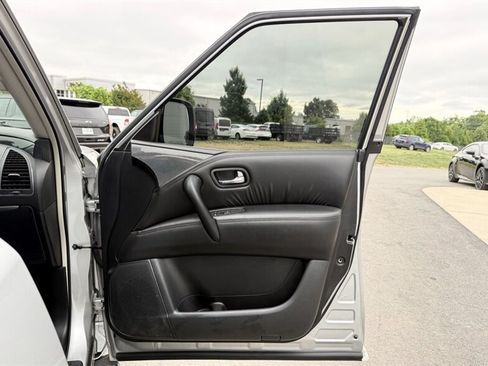 Used 2021 Nissan Armada SV AWD/4WD image 24